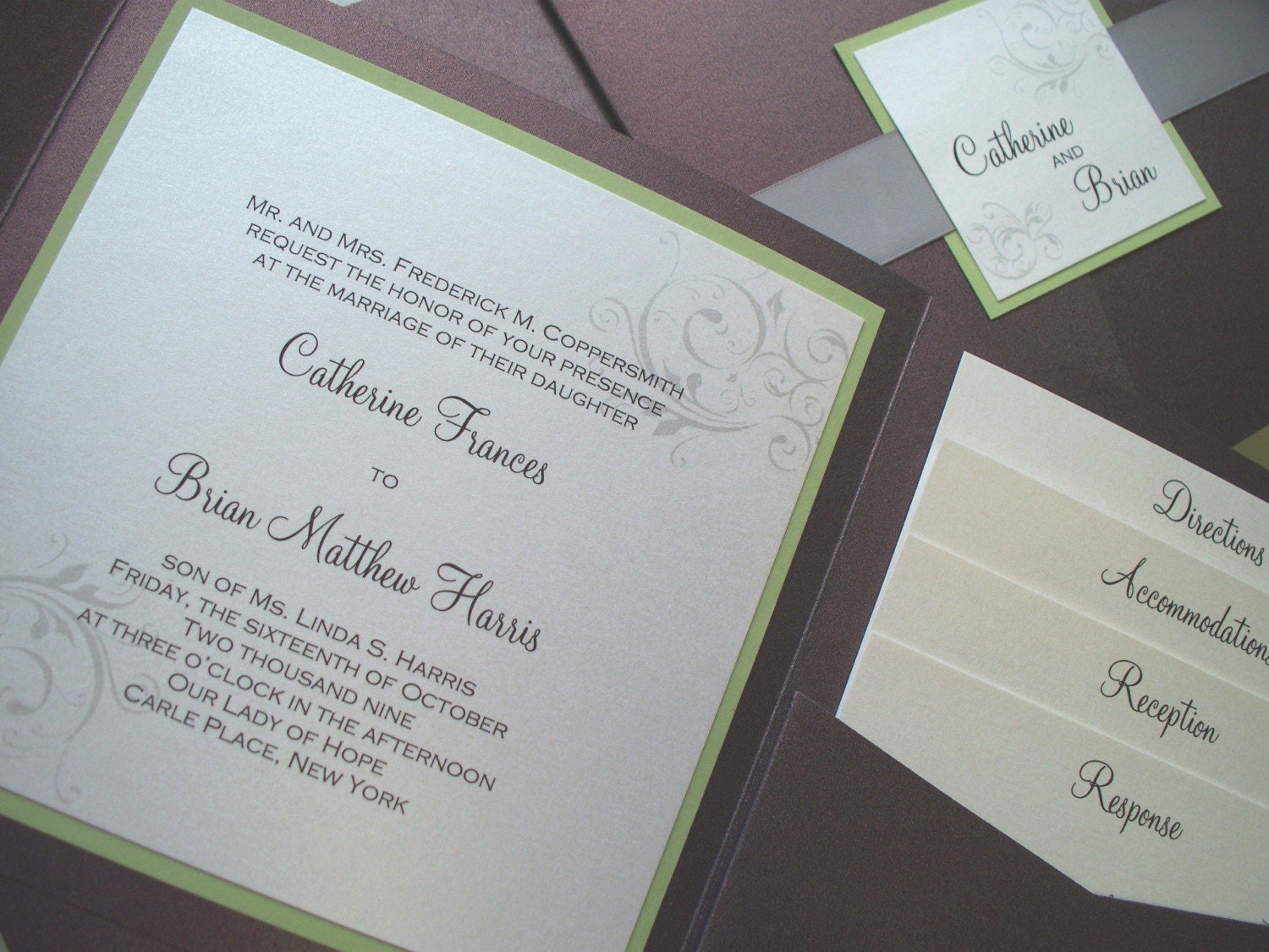Dainty Details Pocketfold Invitation