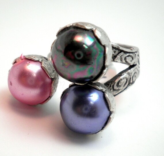Ring - Triple Glass Pearl Silver Plated Brass Ring - in Smoky Grey, Blue and Pearly Pink - Size 8.5
