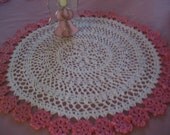 Round crocheted doily