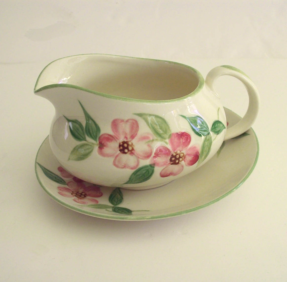 Maruta China Creamer, Pink Flower China