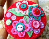ES770/037 Japanese Art Inspired Handmade Felt Brooch - Lipstick Red