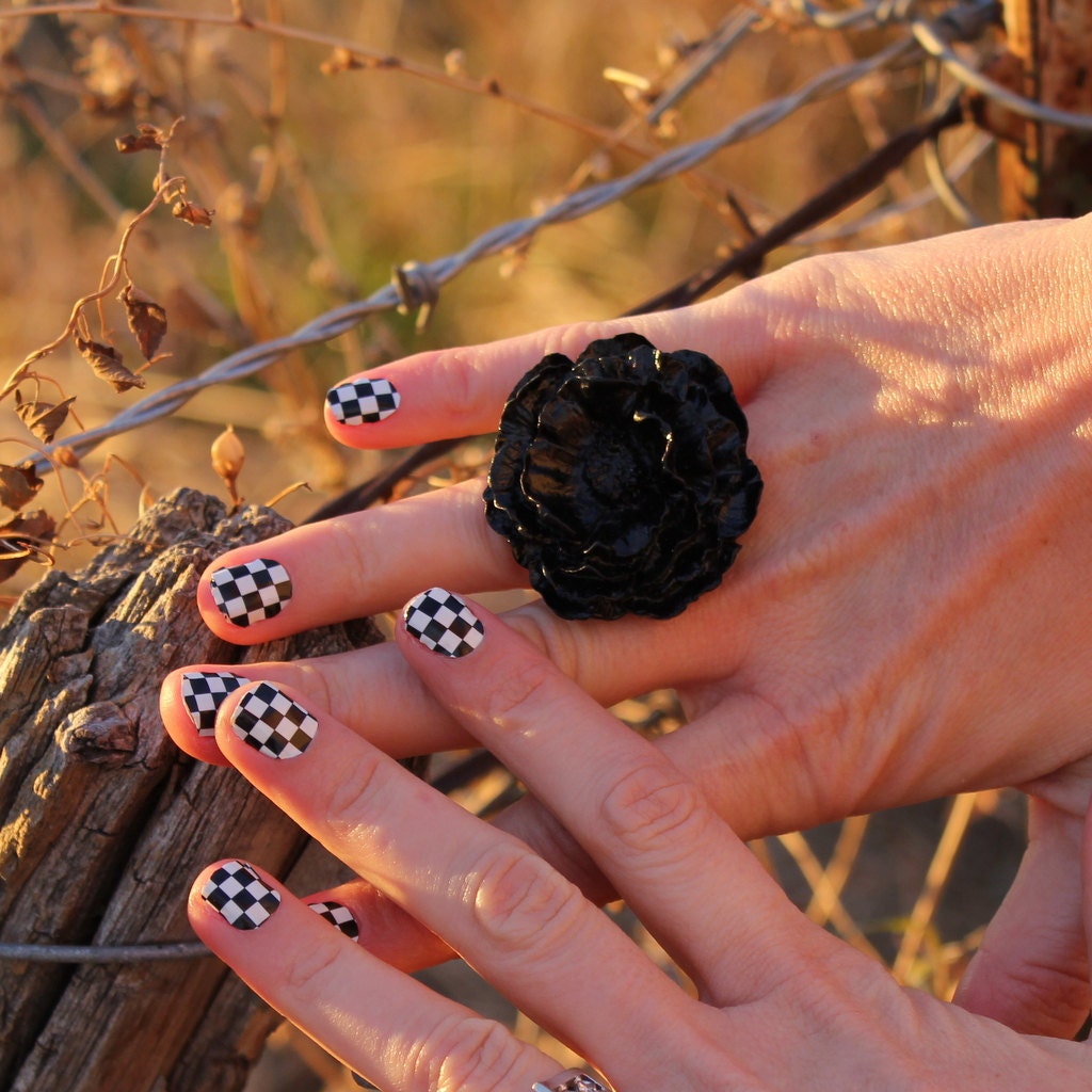 The Poppy - large black cabochon flower ring