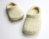 Simple and Eco friendly felted wool slippers