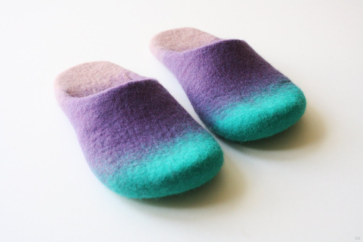 Chewing"  Felted wool slippers in unisex style Handmade to order