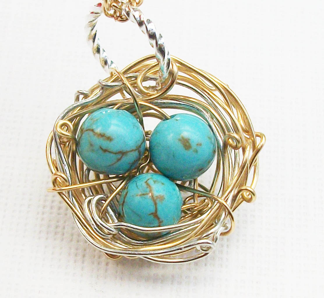 Rustic Two Toned Birds Nest with Beautiful Turquoise