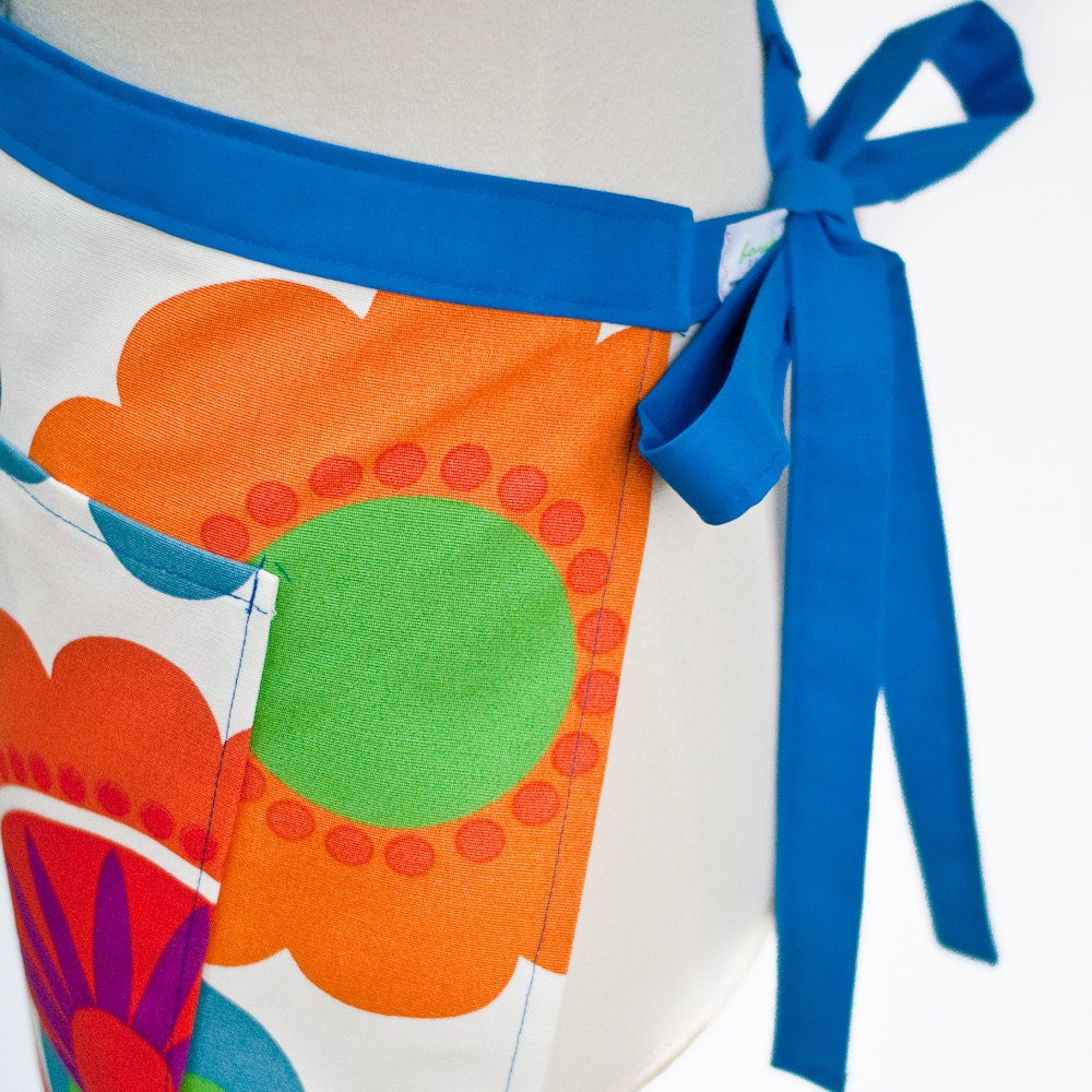 Garden Apron Vendor Apron Half Apron -- IKEA Fredrika -- Ready To Ship