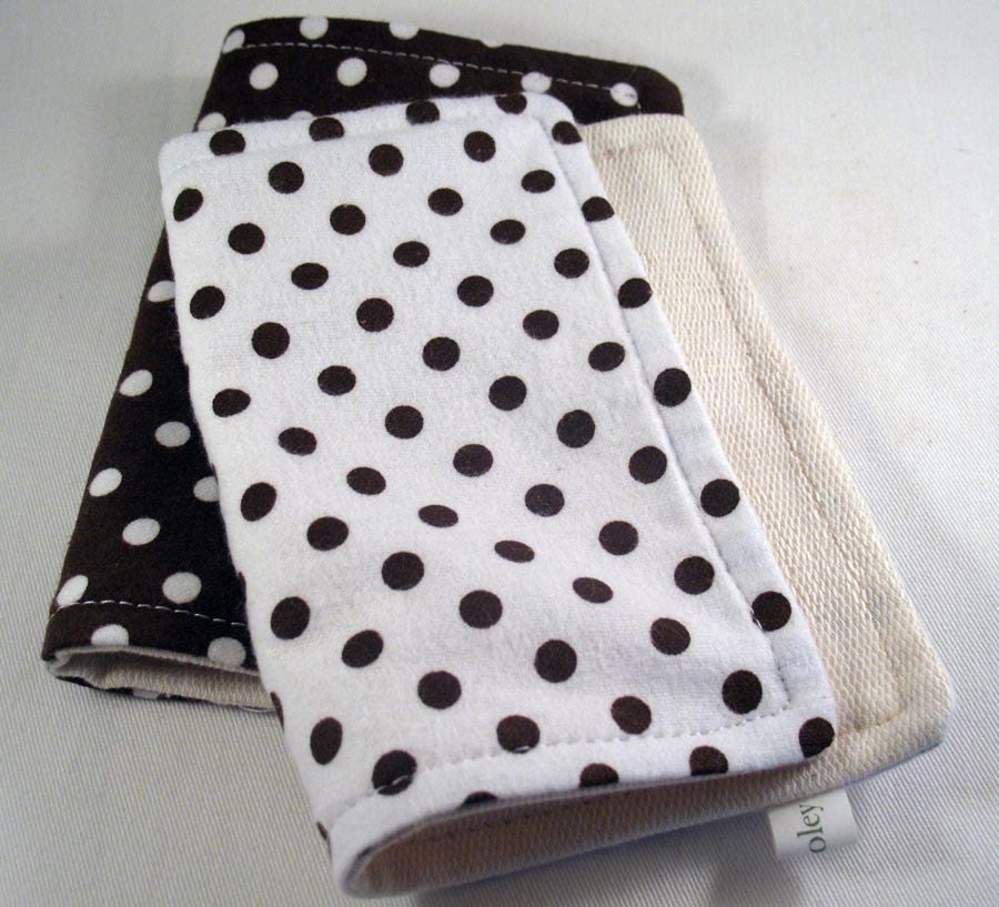 Dot dot Printed Cotton Baby to Toddler Large Padded Blanket with Two Wipe Wash cloths