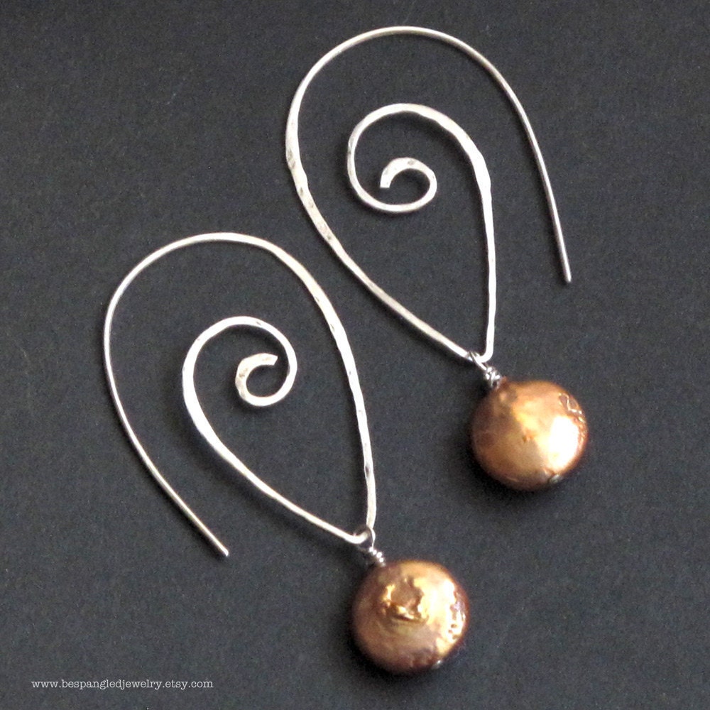Sterling Silver Spiral Earring Hoops with Copper Coin Pearl, Handforged Hammered and Brushed, Oxidized / Antique Finish