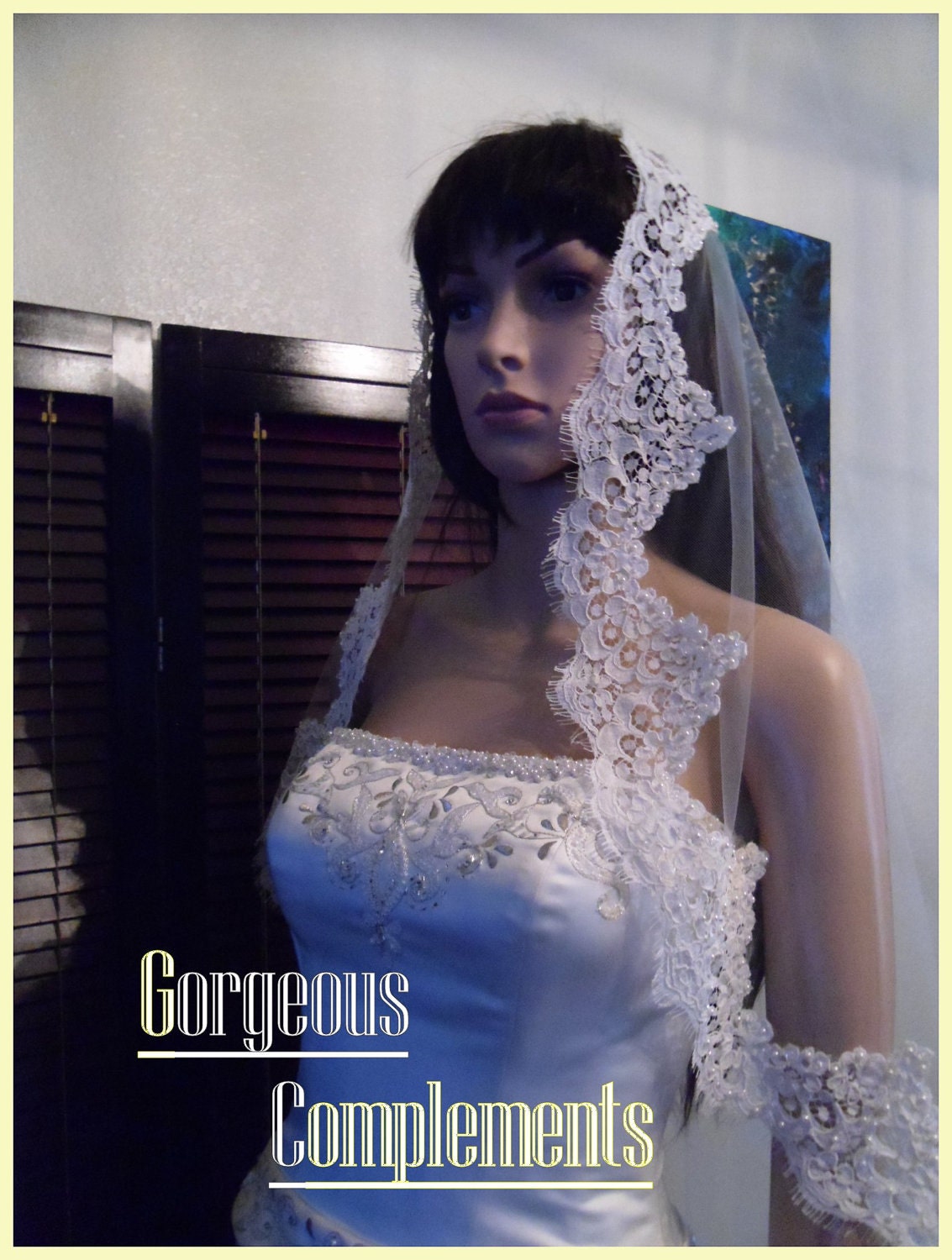 Sample Sale-Beaded MANTILLA with 4 inch French Alencon Diamond-White Fingertip