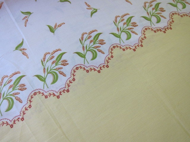 BORDER print1950s dressmaking cotton  butter yellow