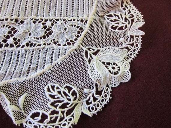 Edwardian antique lace collar French