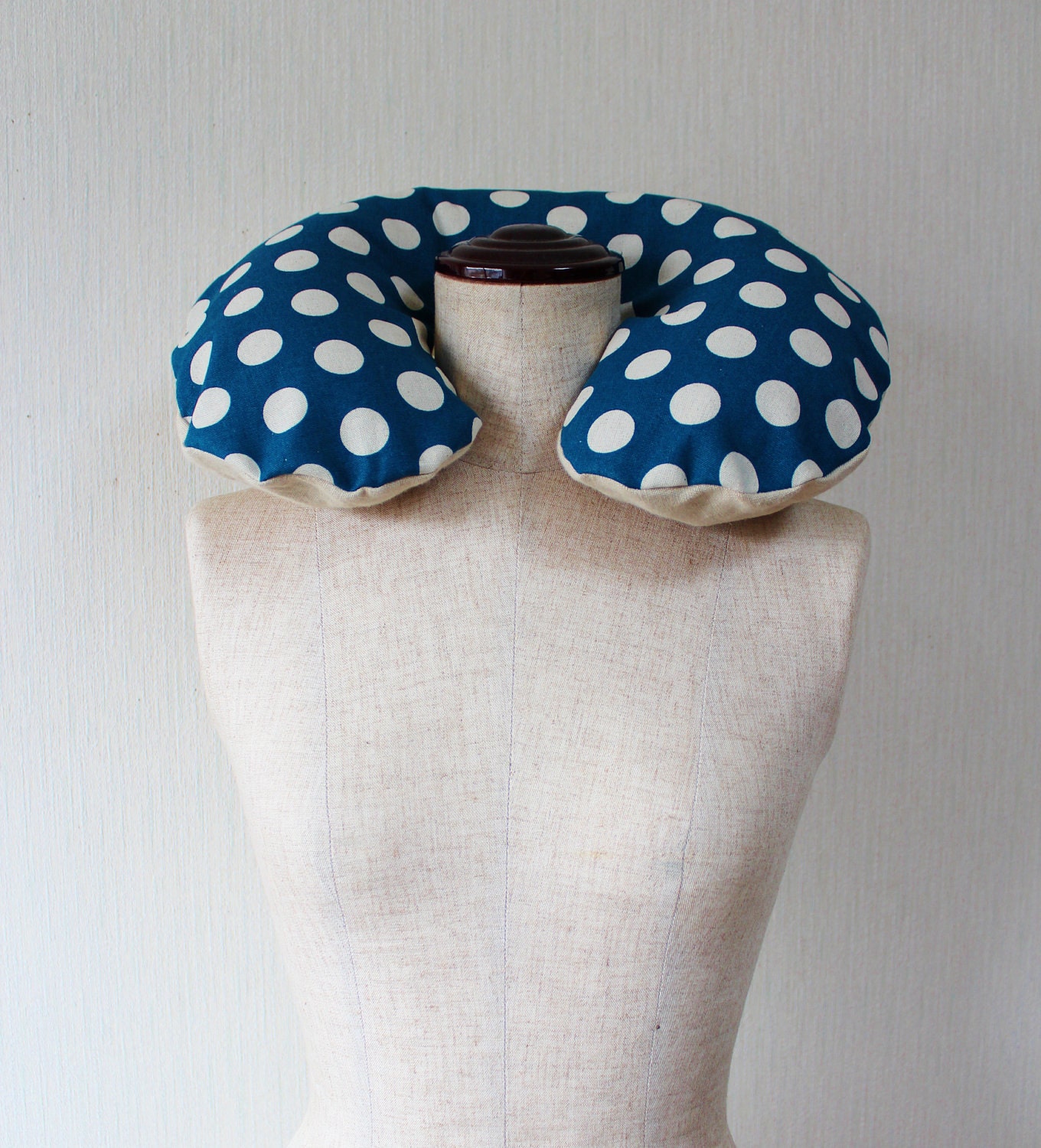Inflatable Cotton Linen Travel Pillow and Carry Bag/style MARU