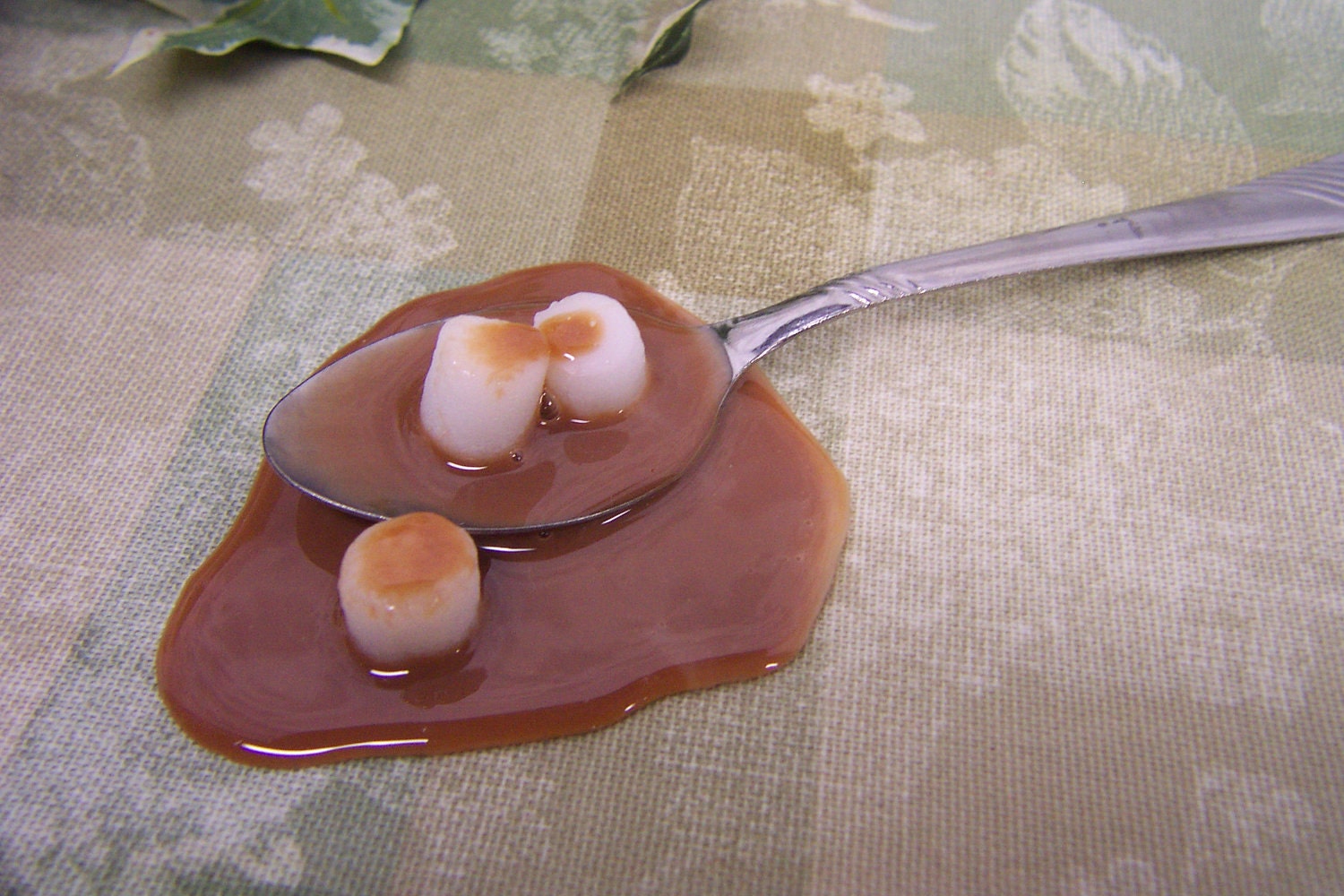 Fake Spilled Hot Chocolate On a Teaspoon Fun Prop Gag