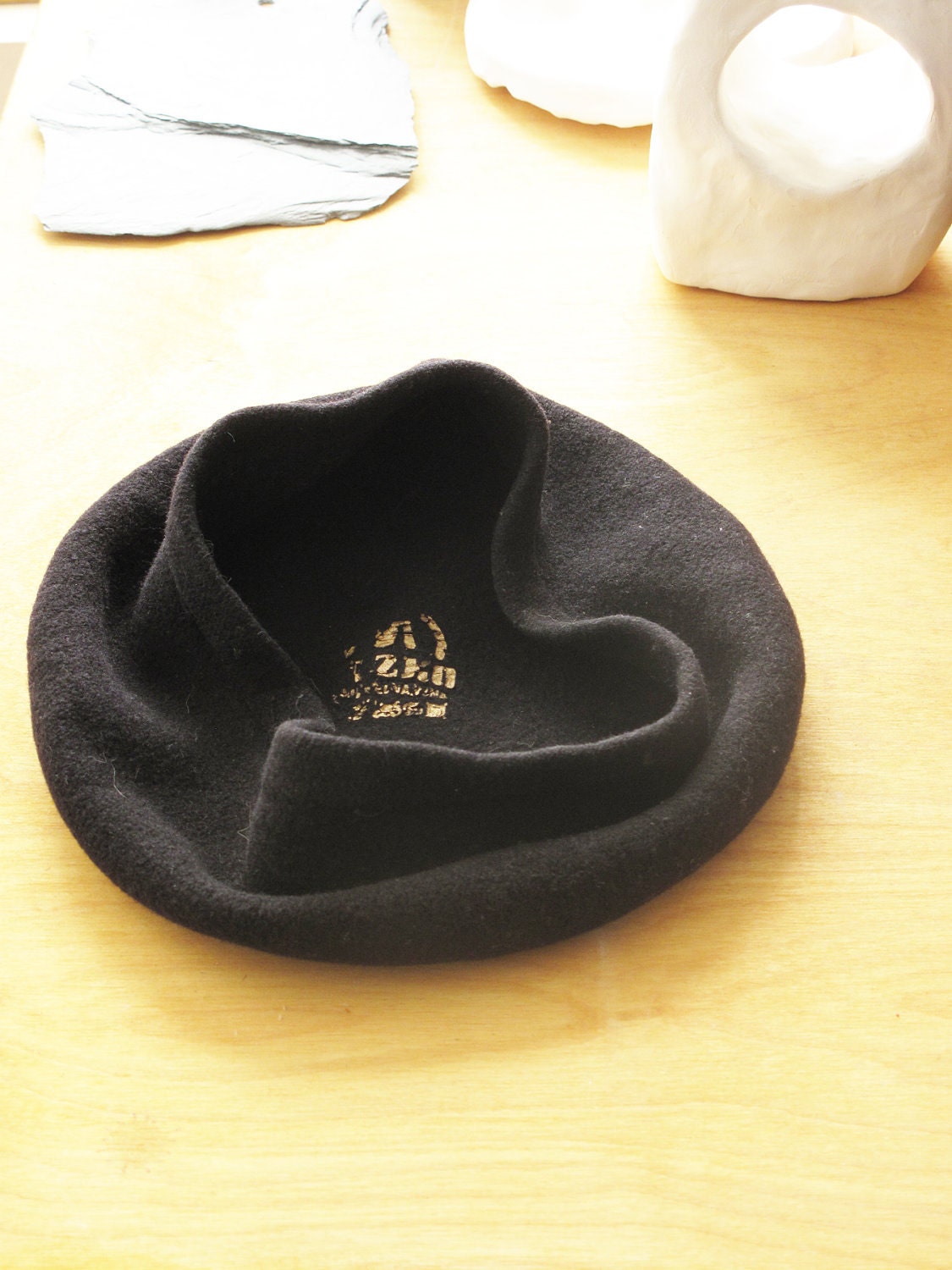 Black Wool Beret. XS/S