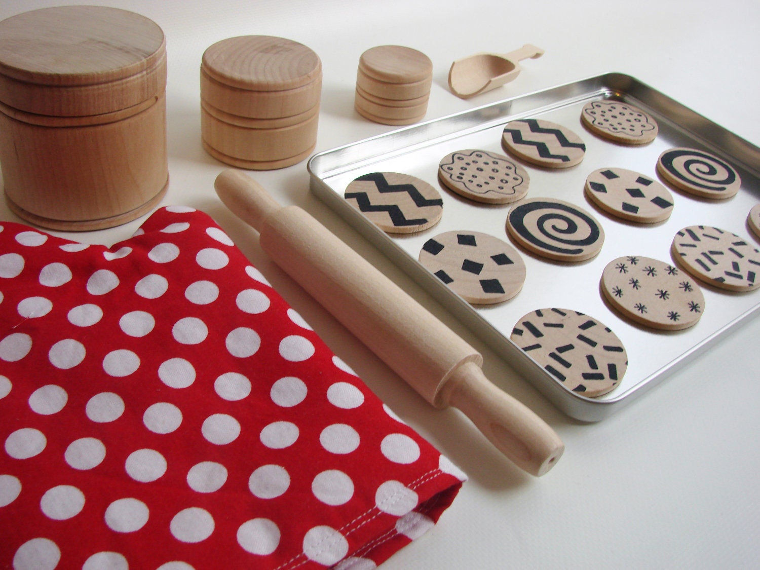 NEW - Lil Boo's Bakery in-a-box - a Pretend Food, Play Cookie Kitchen and Learning Set