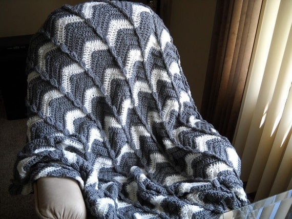 Sale Heather Grey Zig Zag Chevron Afghan