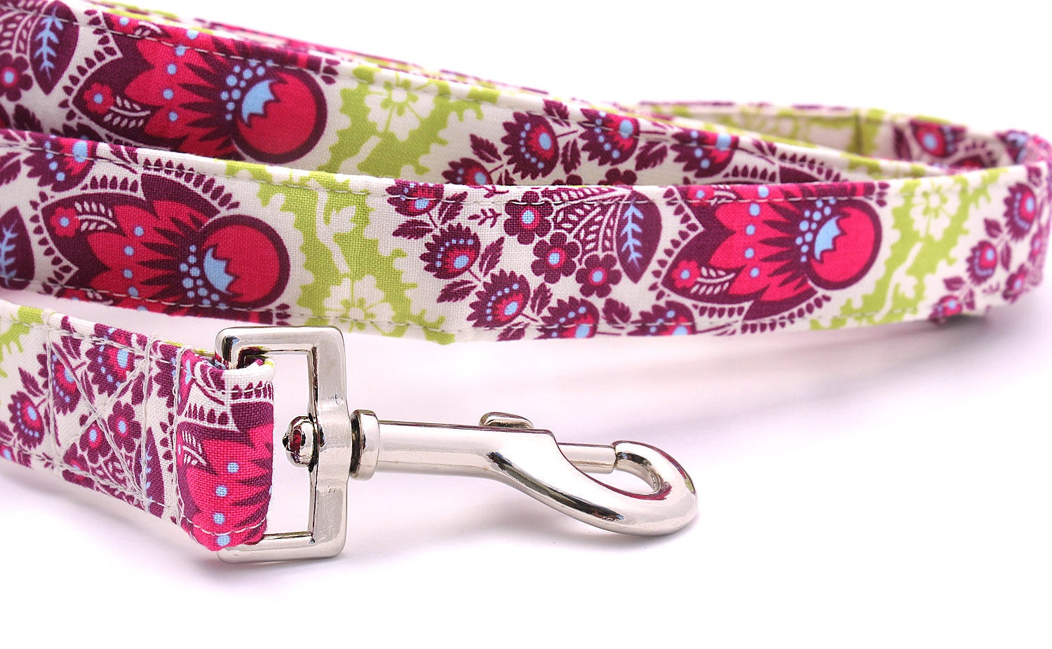 Leash.....Heirloom in Lime.....Made To Order in Your Choice of Size
