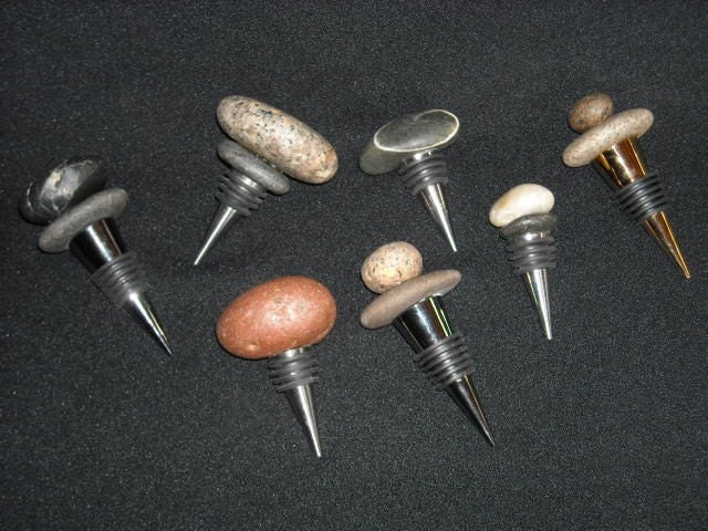 Wine bottle stoppers