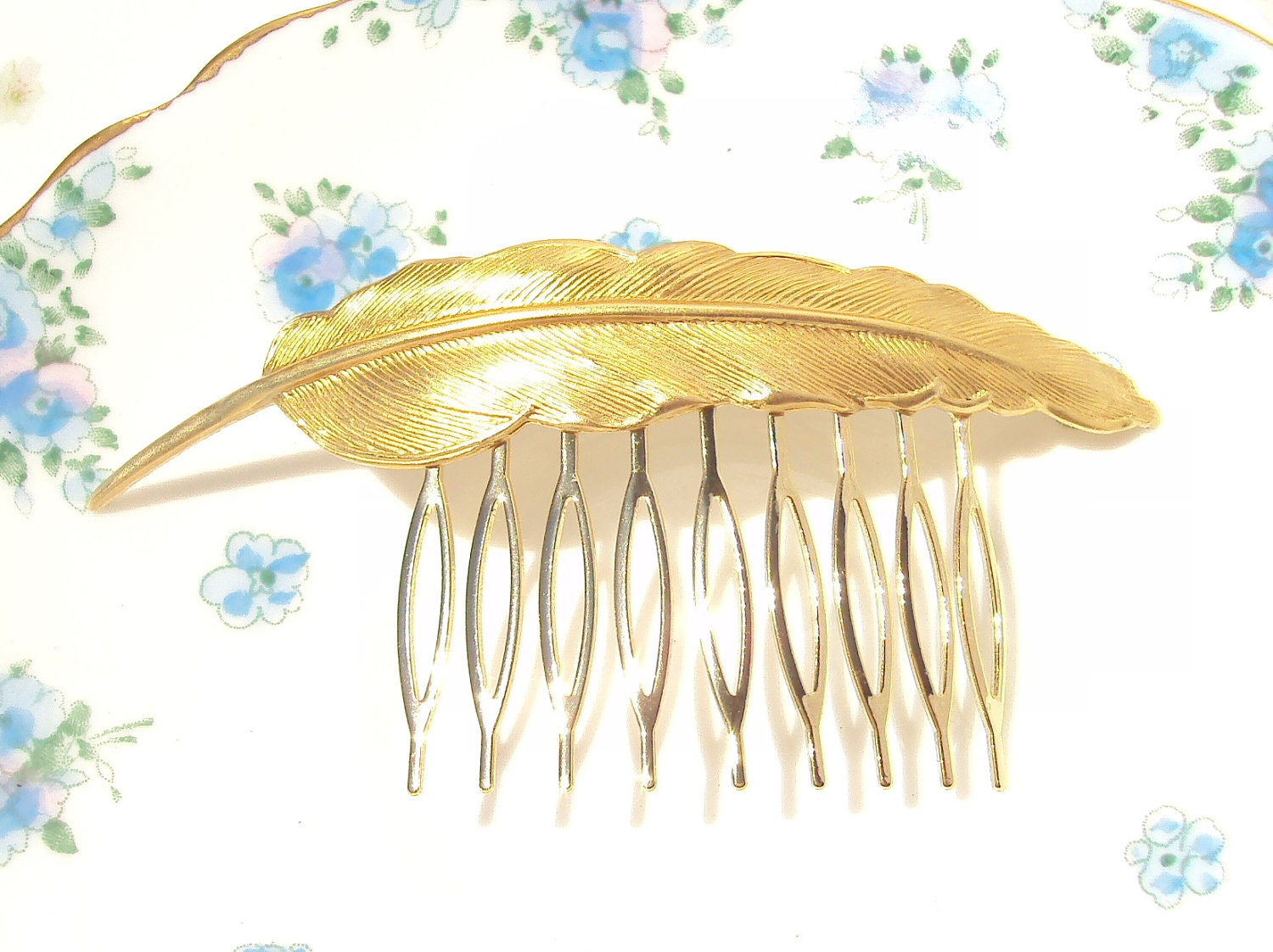 Large Golden Feather Hair Comb - Woodland Collection - Whimsical - Nature - Bridal