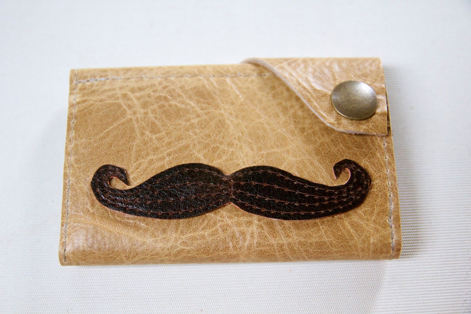 Mustache Leather Wallet "the Dave" in Tan
