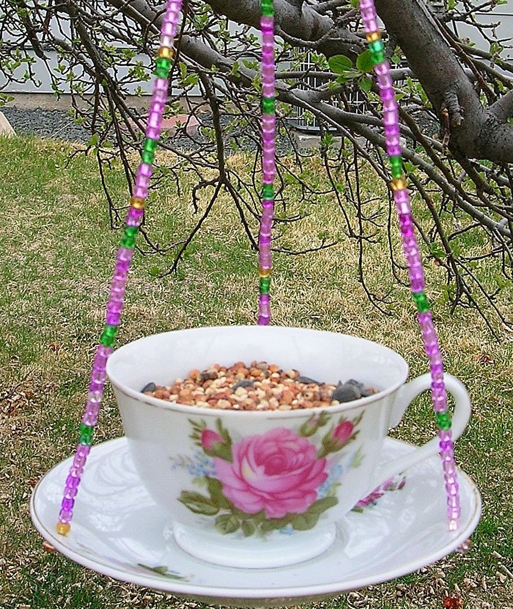 Teacup Birdfeeder