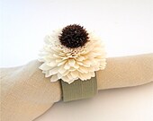 Napkin Rings - Set of four beautiful flower napkin rings, houseofpeltier