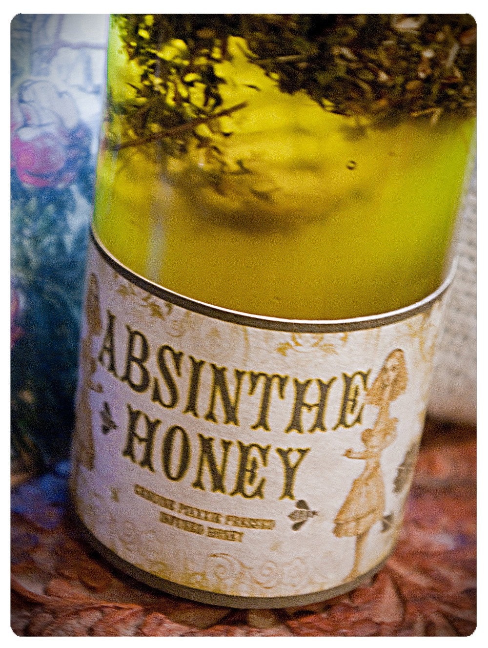 absinthe honey - infused gourmet honey made w/ wormwood, licorice, spearmint, star anise and love - 8 oz bottle of green fairy honey