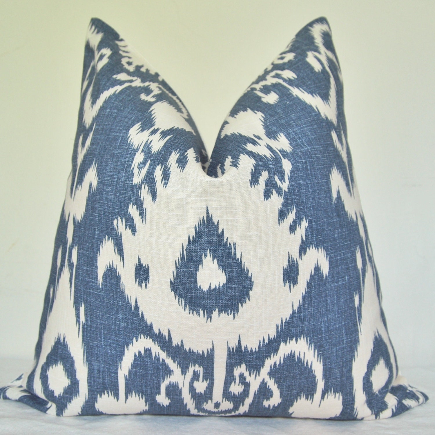 Pillow Cover - Decorative Pillow - Throw Pillow - Sofa Pillow - Ikat - Linen - 20x20 in - Blue
