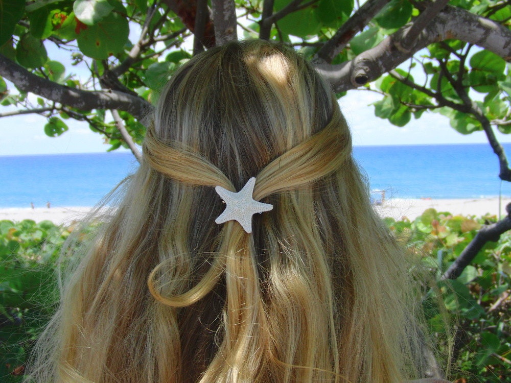Small white knobby starfish barrette