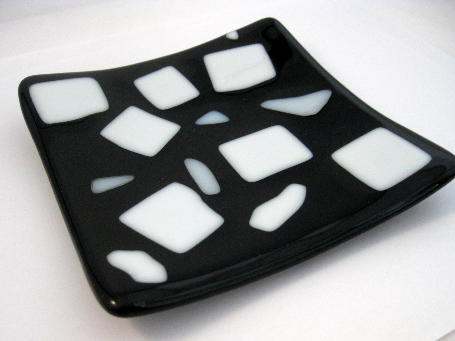 modern home decor - Domino, black white plate, black and white, fused glass, sushi dish, soap dish, modern decor - cjyummies