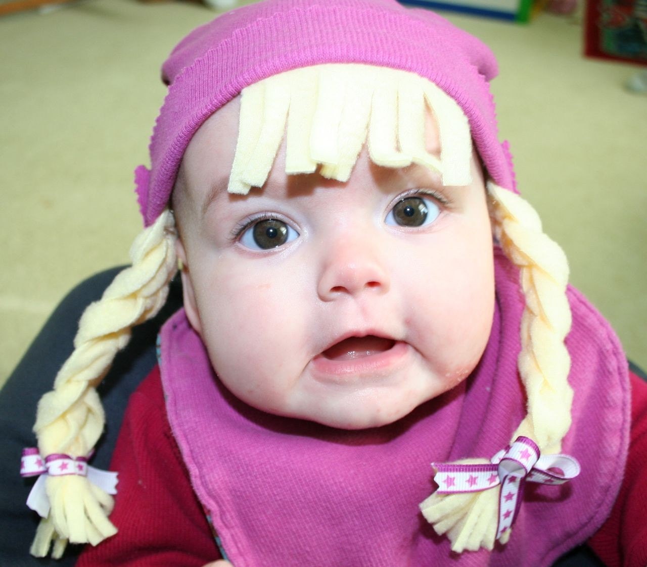 Pretty Plaits Hairdo Hat - Blonde