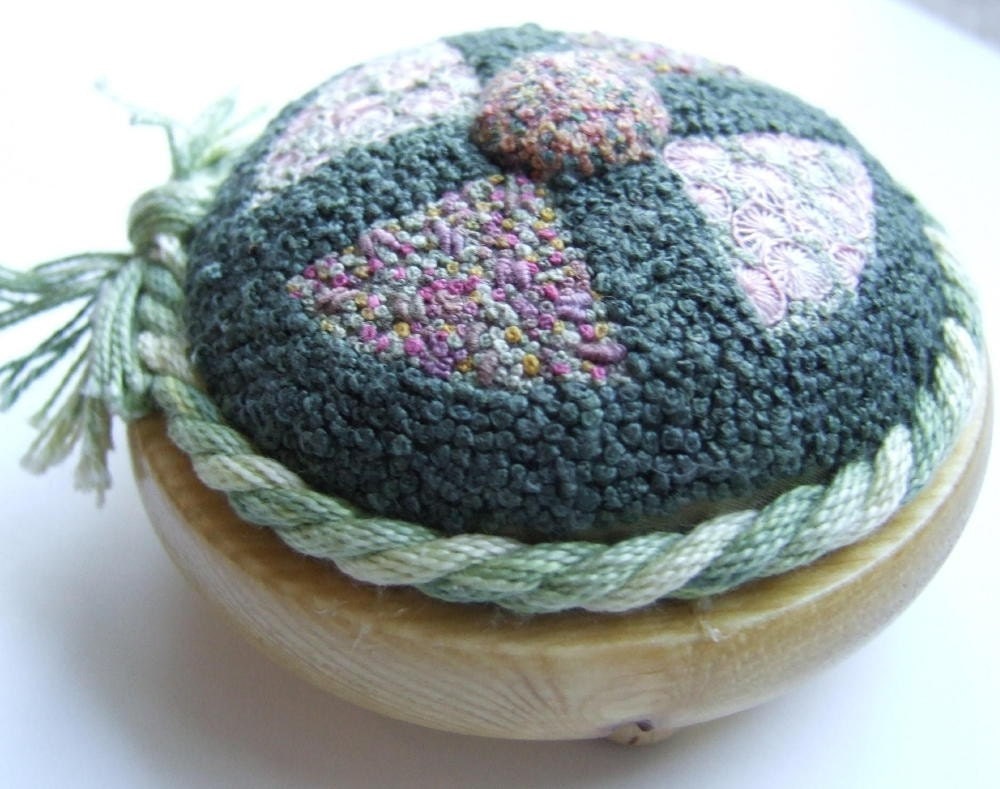 Knot Garden Precious Pincushion PATTERN AND PRINT kit