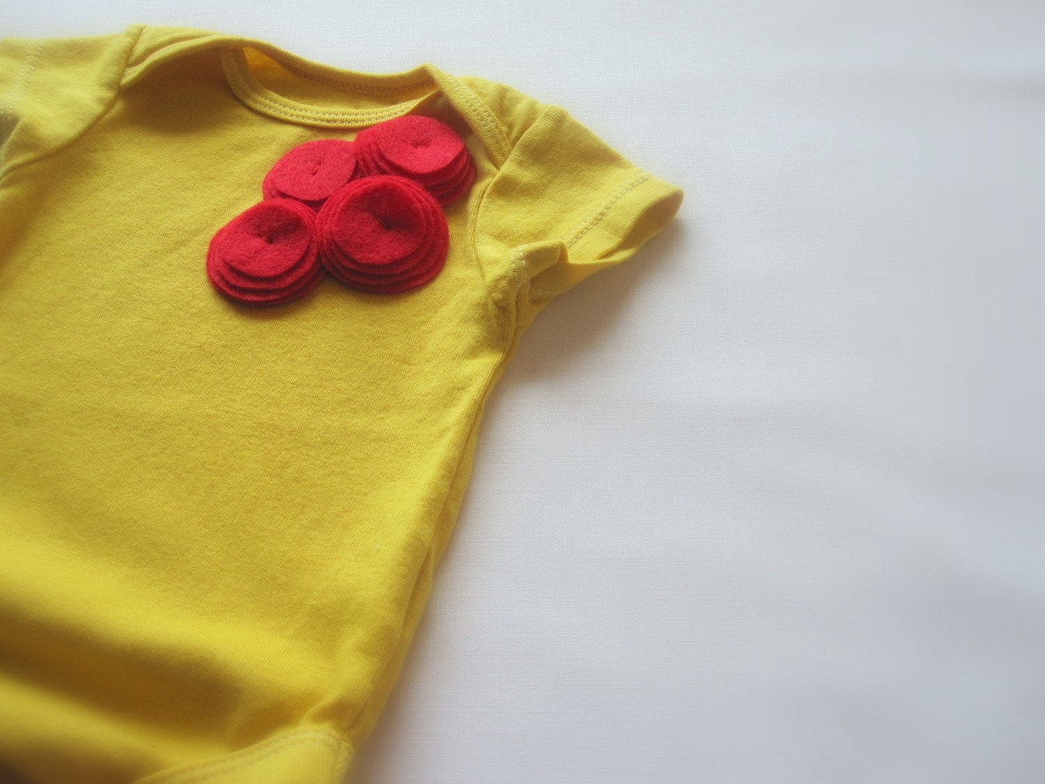 red flower bud baby bodysuit 3-6 month SALE