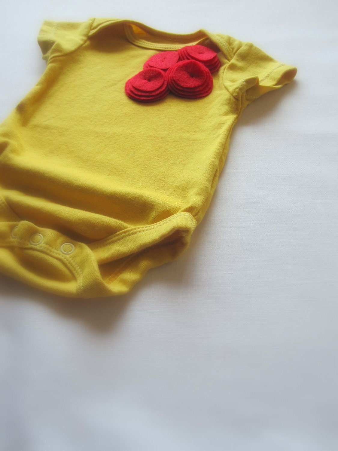 red flower bud baby bodysuit 3-6 month SALE