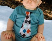 Short Sleeve Boys Onesie //  Argyle Tie Onesie //  Tie Applique // Size 3-6 months // Boys Tie Clothing