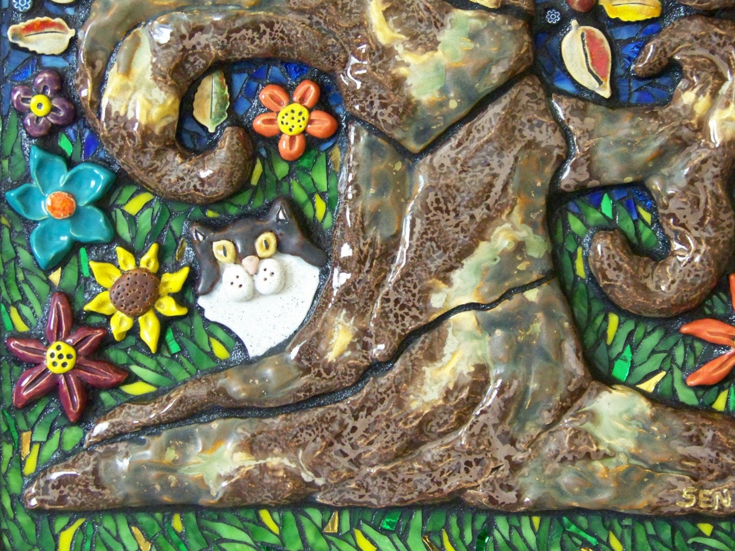 Mosaic Cat Picture "Tree Bark & Claws"