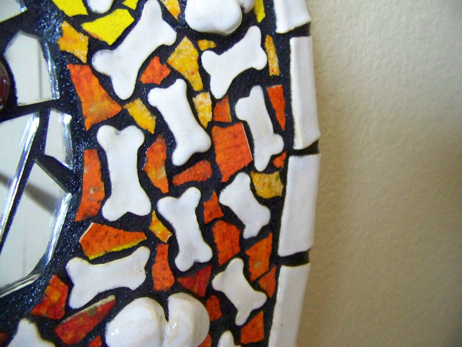 Mosaic Great Dane and English Bull Terrier Circular Picture "Woofpack"