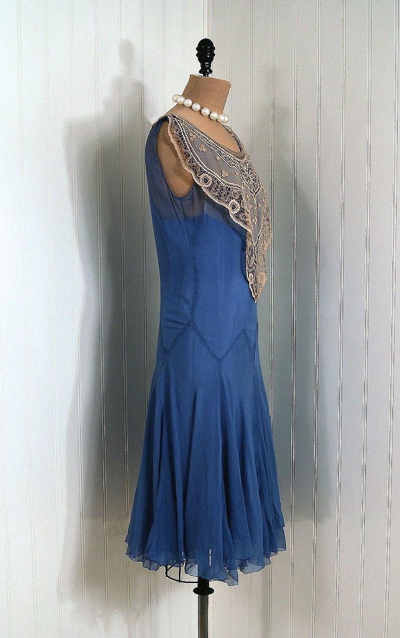 1920's Antique Vintage Elegant Periwinkle-Blue Silk Crepe-Chiffon Couture Ivory-White Embroidered Mixed-Lace Bib Collar French Flapper Drop-Waist Deco Wedding Party Cocktail Dress and Scarf