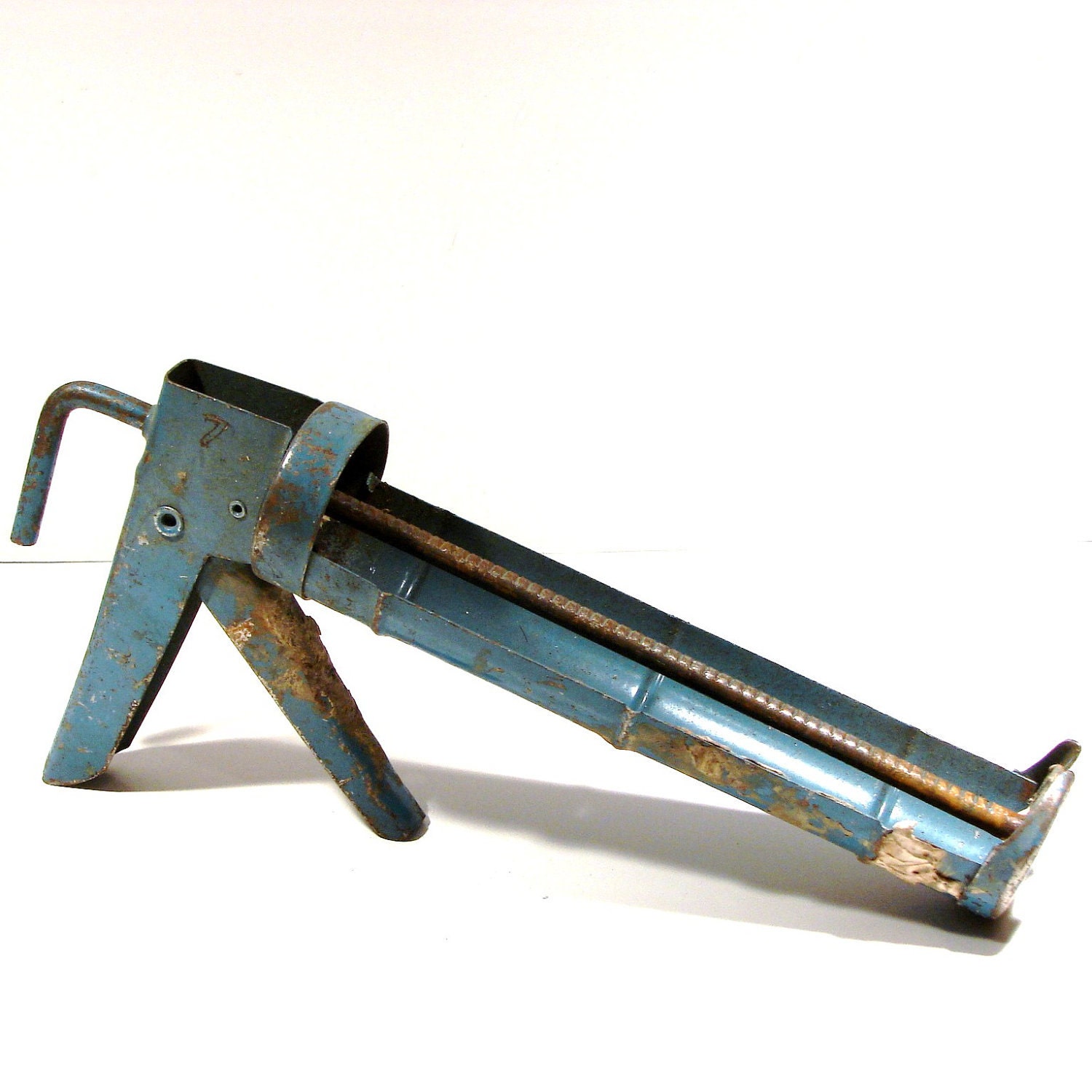 Chippy Caulk Gun