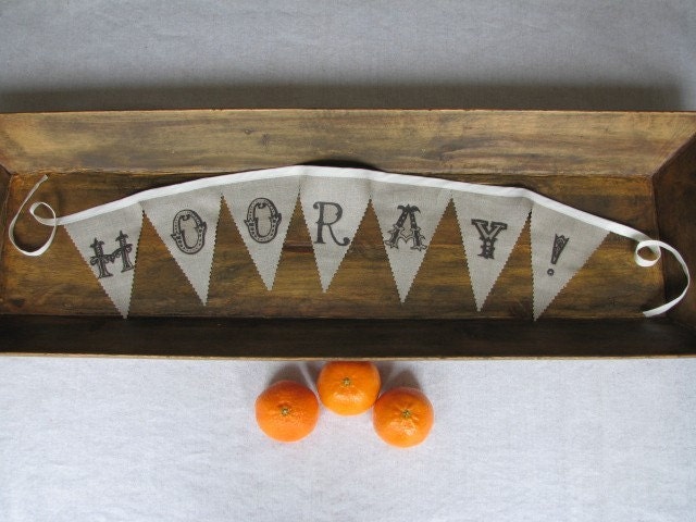 a little linen banner... hooray
