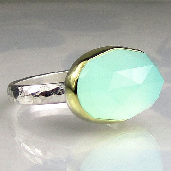 Sea Green Chalcedony Ring - Rose Cut 18k Gold an Sterling