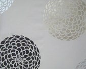 Flower Stencil Zinnia Grande X-SM - Lovely stencils for walls, crafts, furniture and fabrics