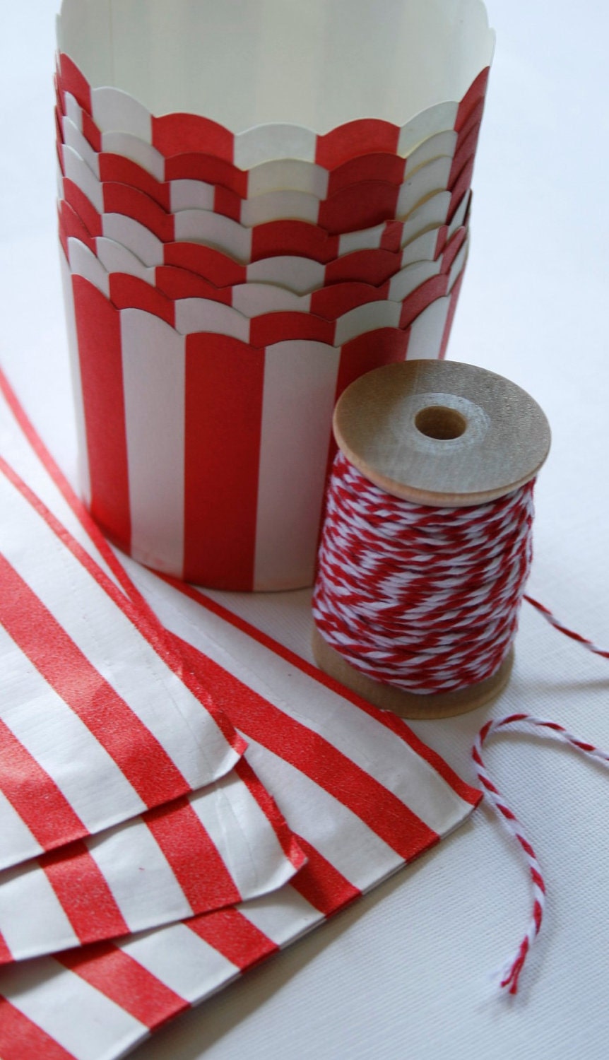 Red Stripe Nut or Portion Paper  Baking Cups with Scalloped Tops - set of 24