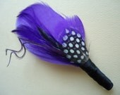 Purple feather boutonniere - Purple Dot