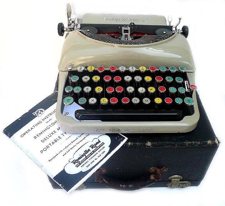 PROFESSIONALLY SERVICED 1930 Remington Colored Glasskey Typewriter
