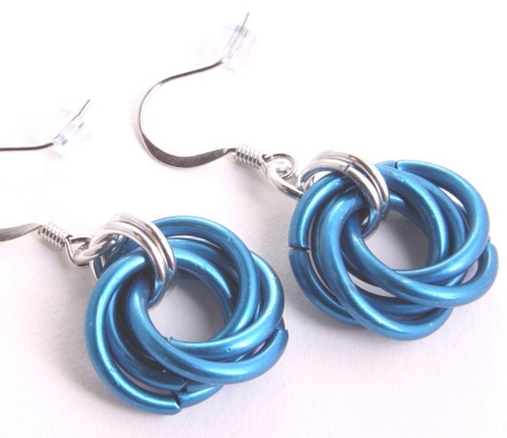 chainmail earrings mobius anodized aluminum nickel free