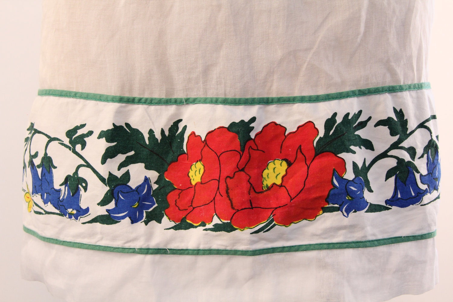 Vintage 1960s White Sheer Floral Dutch Girl Apron Floral