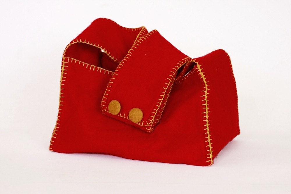 HipBag  -----SweetandSour -------- 100percentFelt-----Red