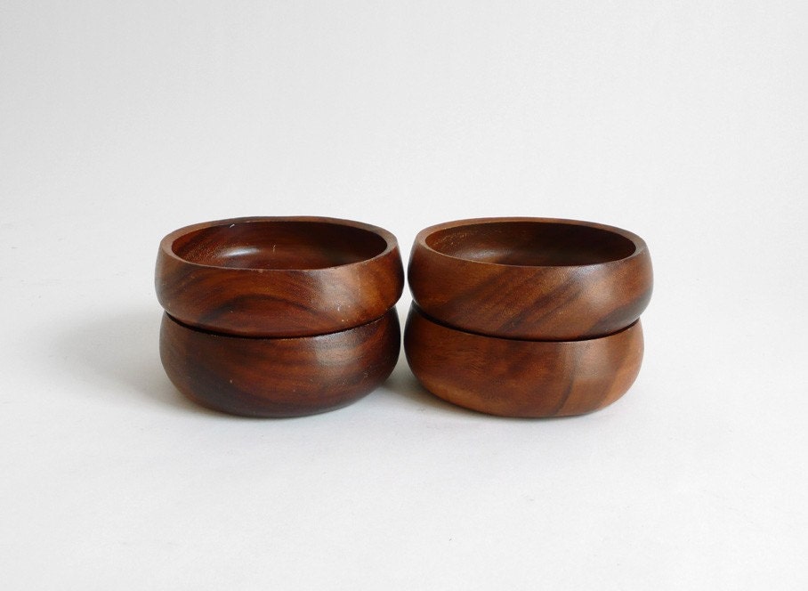 Vintage Salad Bowl Set