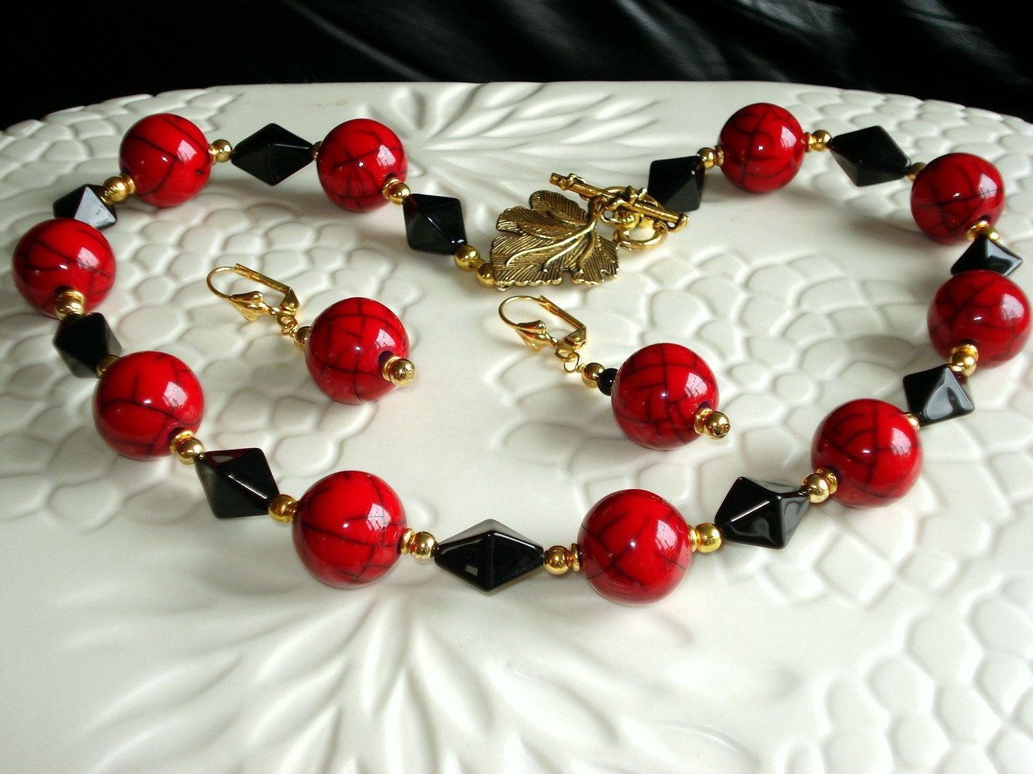 Brilliant Red and Black Set